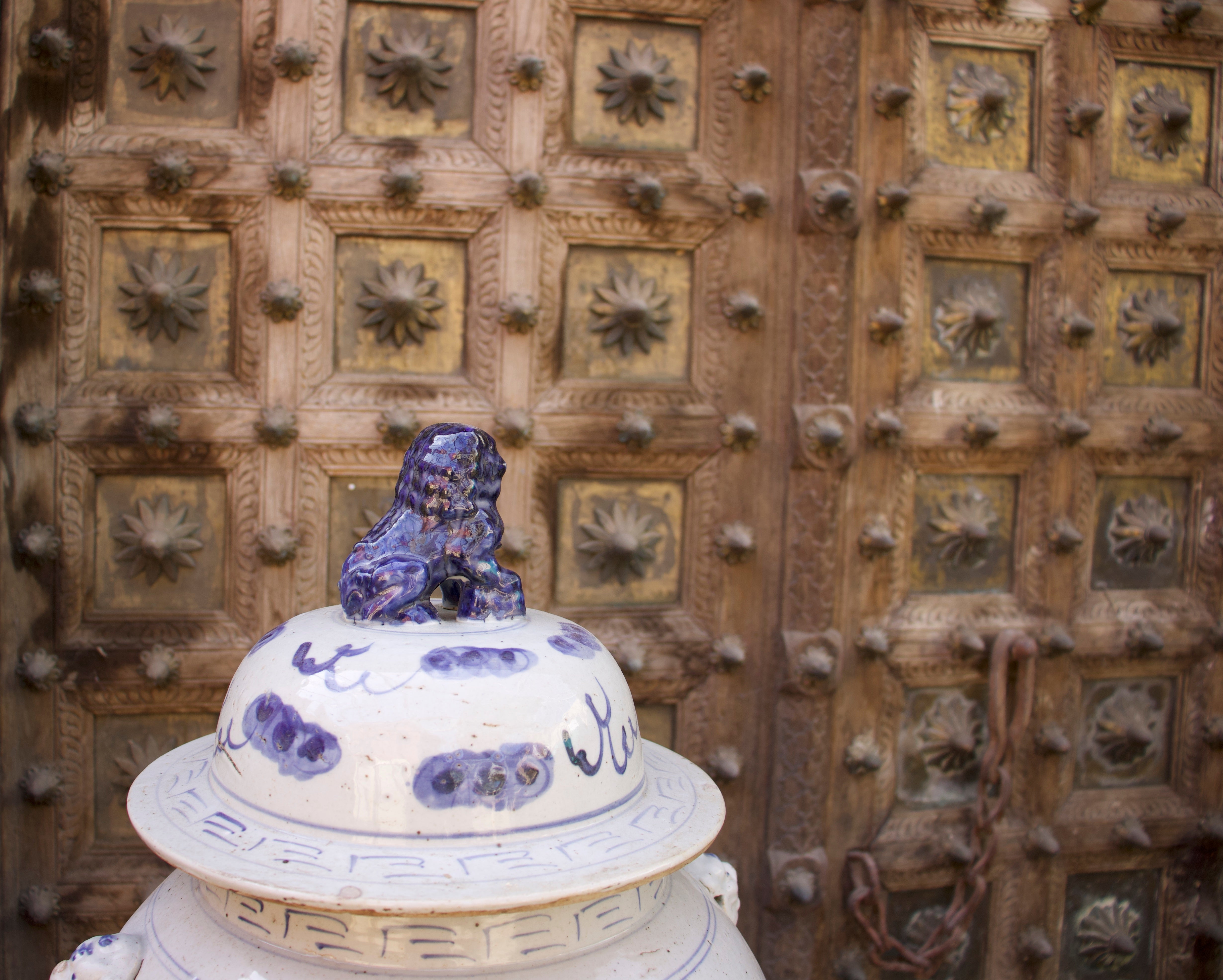 Dekselvaas met draakdecor Large