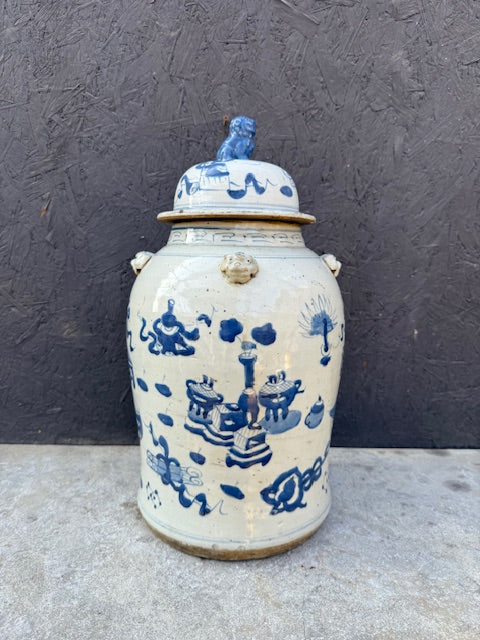 Dekselvaas met symbolen